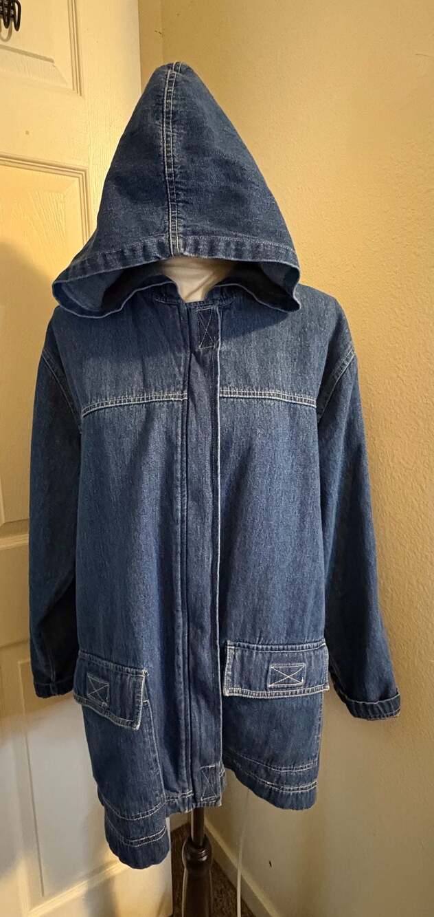 Vintage Blassport Denim Hooded Utility Chore Jacket with Cargo Pockets
